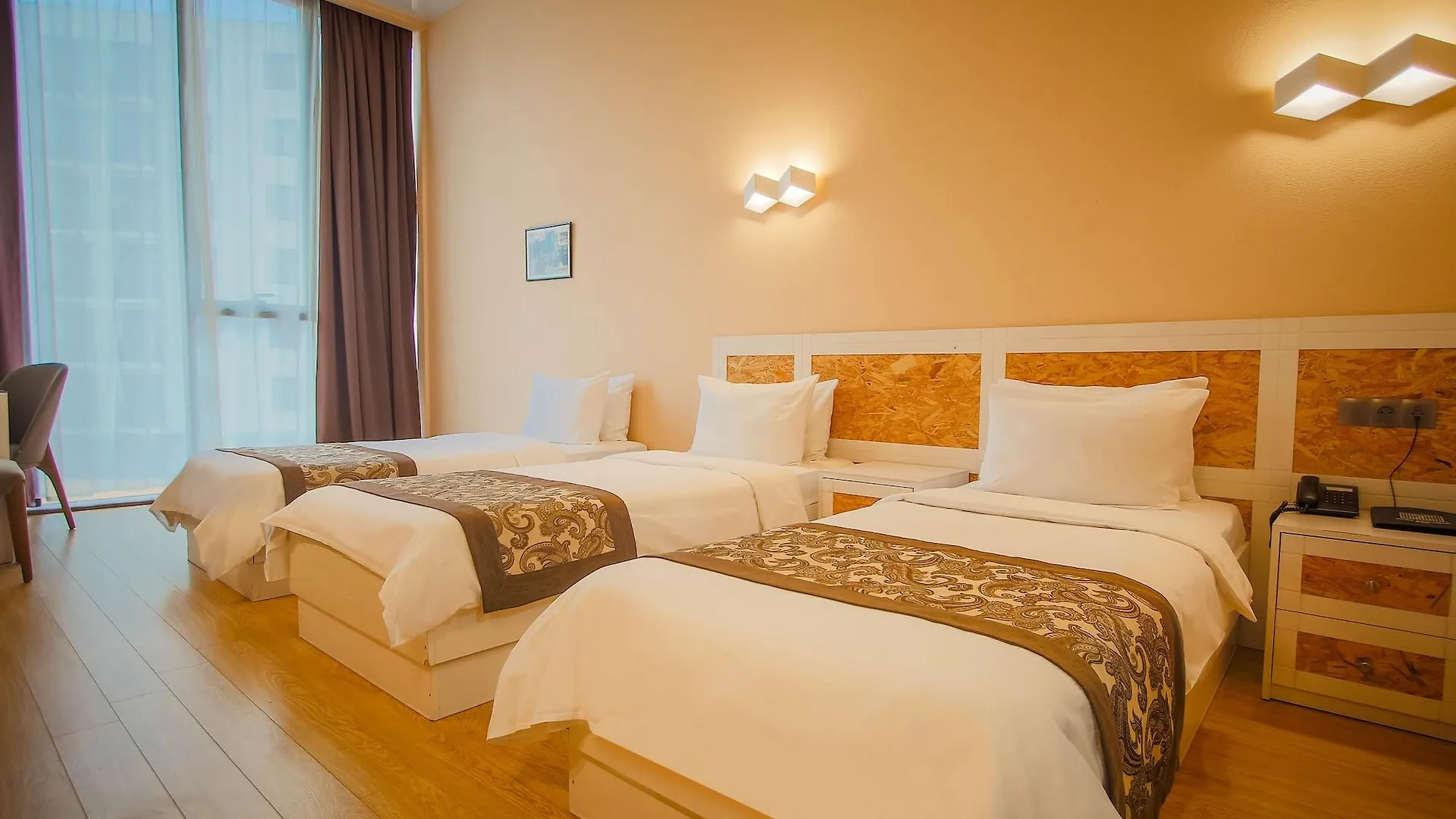 Iveria Inn Hotel Тбилиси Грузия